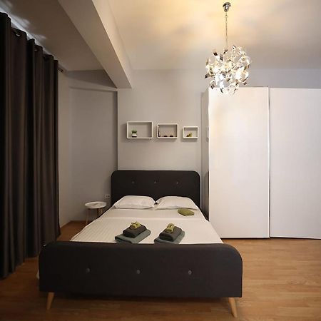 Arkle Apartment 3 Tirana Exteriör bild